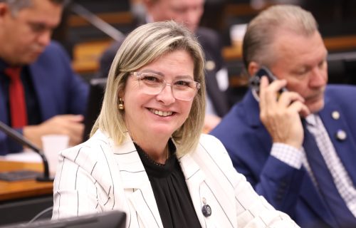 Ana Paula Leão é eleita 1ª vice-presidente da Comissão de Turismo da Câmara