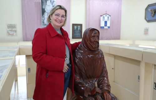 Deputada Ana Paula Leão apresenta projeto para incluir Nhá Chica no Livro dos Heróis e Heroínas da Pátria