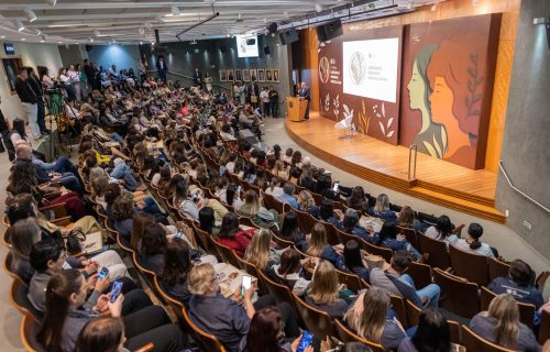 Deputada Ana Paula Leão destaca protagonismo feminino no agro na abertura do 2º Fórum de Lideranças Femininas (1)