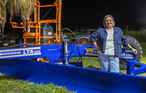 Deputada Ana Paula Leão entrega equipamentos agrícolas à região da Usina dos Martins, em Uberlândia
