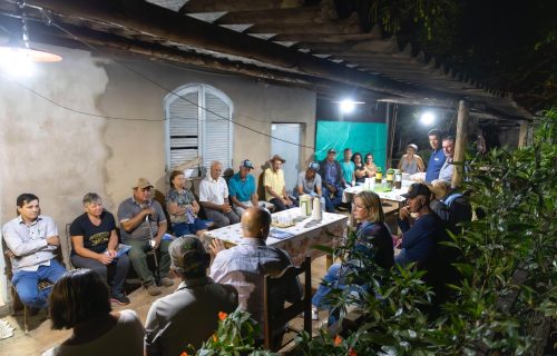 Deputada Ana Paula Leão entrega equipamentos agrícolas ao Conselho Rural da Região de Água Limpa (2)