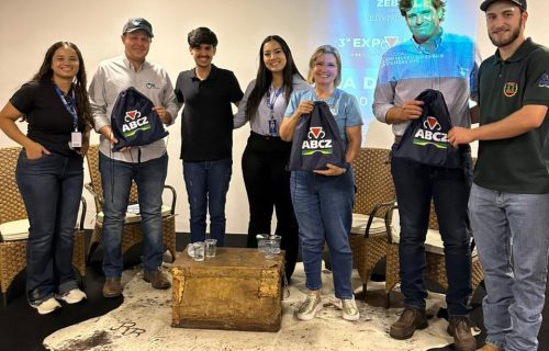 Deputada Ana Paula Leão participa da 3ª Expoleite, em Uberaba (1)