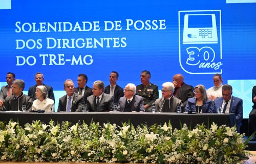 Deputada Ana Paula Leão prestigia posse da nova Mesa Diretora do TRE-MG (1)