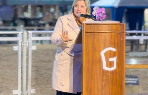 Em viagem a Belo Horizonte, a deputada Ana Paula Leão participa da abertura oficial da Megaleite 2025