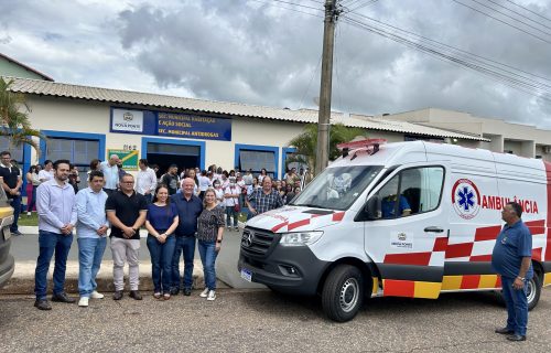 Nova Ponte recebe ambulância viabilizada por emenda da deputada Ana Paula Leão