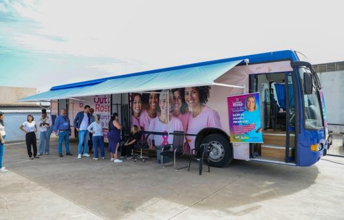 Ônibus de prevenção ao câncer de mama ultrapassa mil exames em duas semanas em Ituiutaba